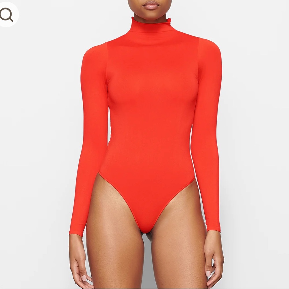 SKIMS Bodysuit